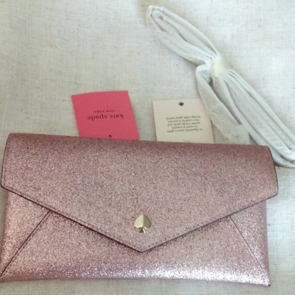 Kate Spade – glitter crossbody envelope bag